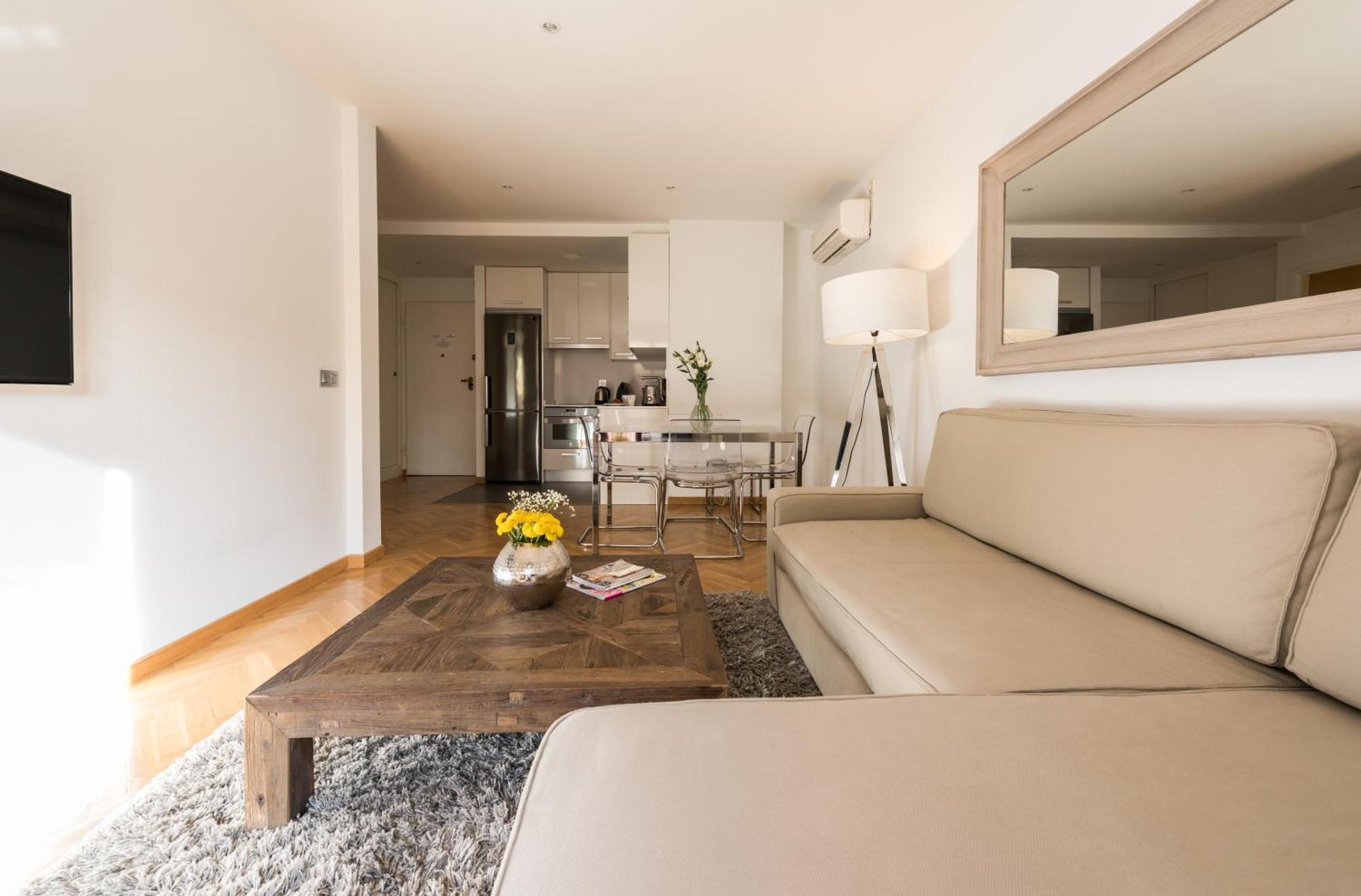 Downtown Urban Apartment Madrid Exterior photo
